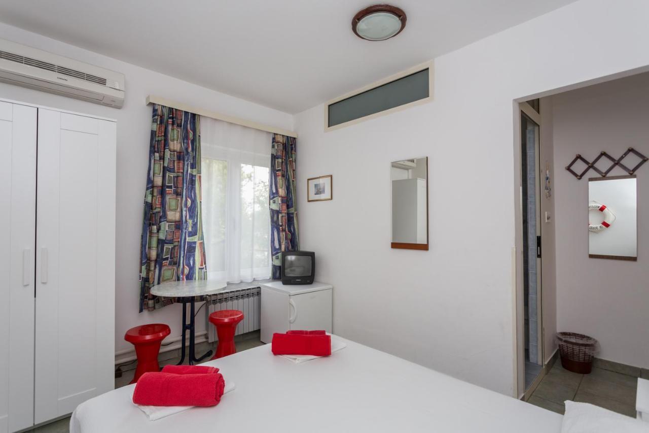 Lussino Accommodation Mali Losinj Exterior photo