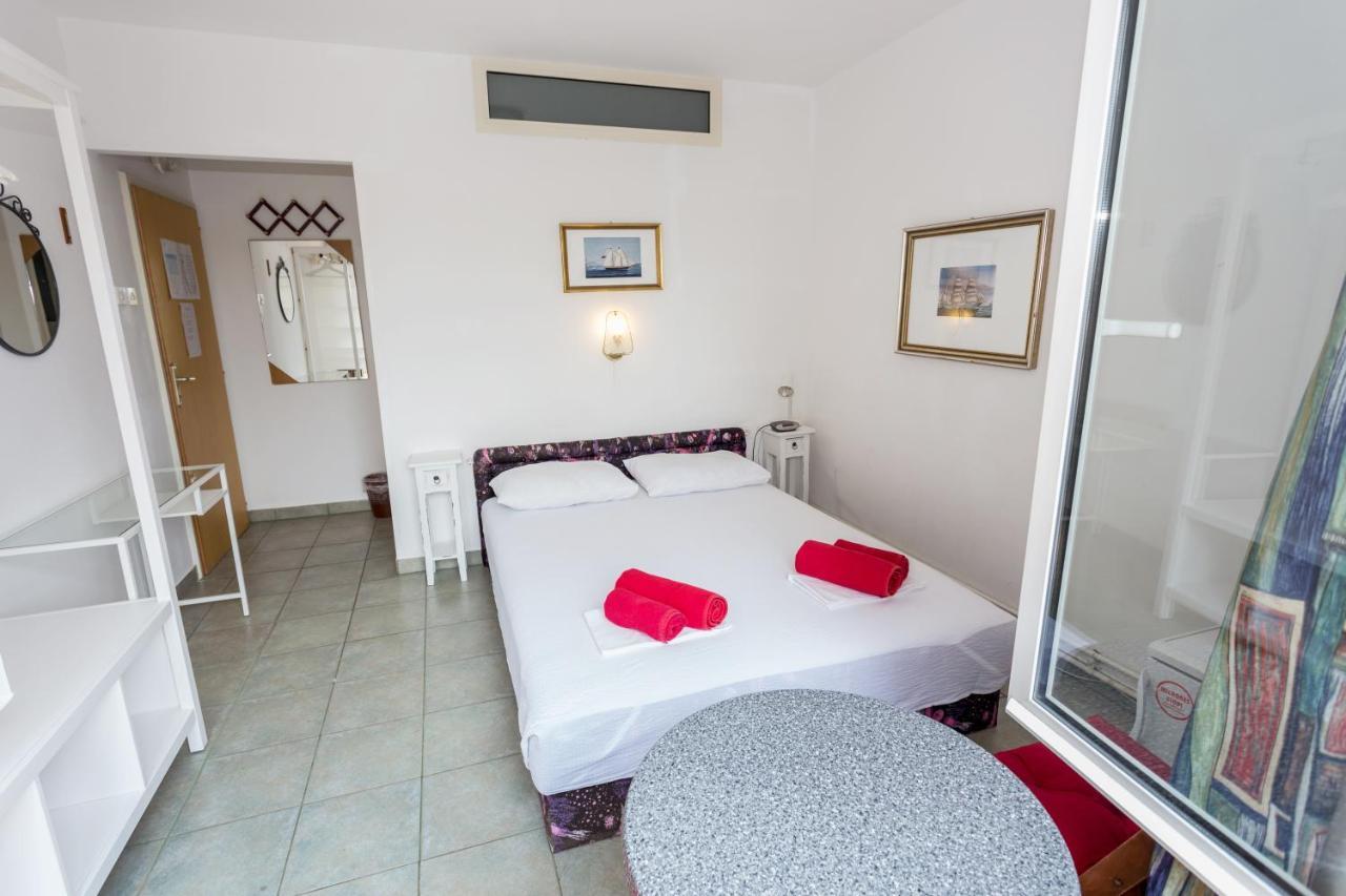 Lussino Accommodation Mali Losinj Exterior photo