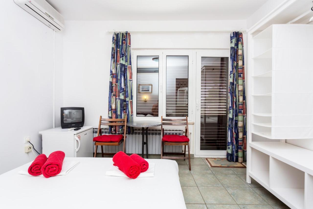 Lussino Accommodation Mali Losinj Exterior photo