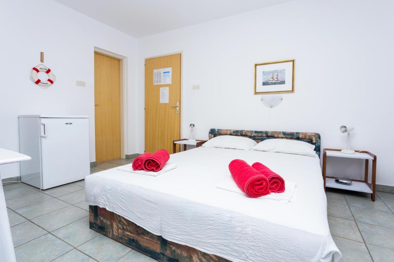 Lussino Accommodation Mali Losinj Exterior photo